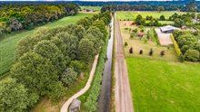 De beek Peelkanaal vanuit de lucht