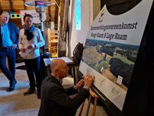 Symbolisch ondertekenmoment Gebiedsplan Raam5