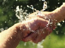 stck_handen_schudden_water stck_handen_schudden_water